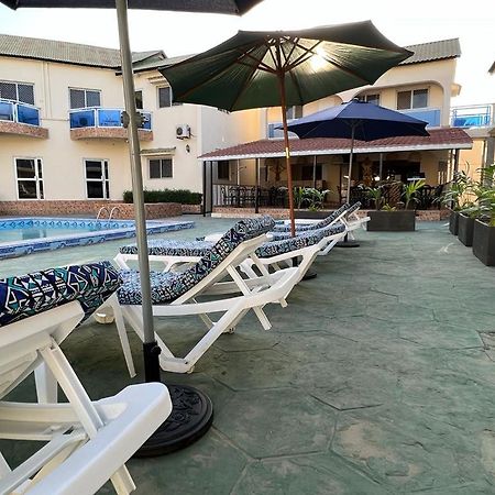Tranquil Resort Hotel Brusubi Buitenkant foto
