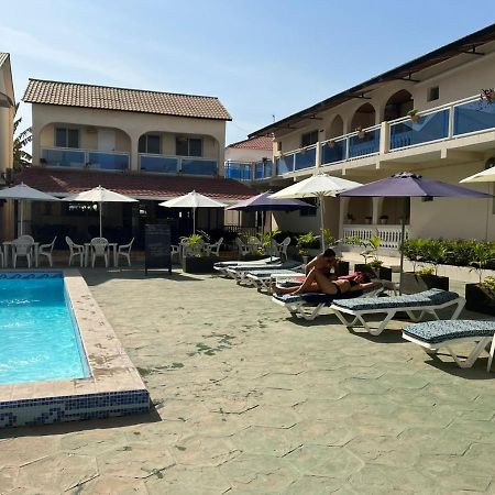 Tranquil Resort Hotel Brusubi Buitenkant foto