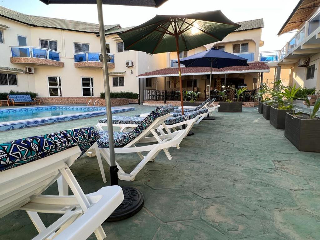 Tranquil Resort Hotel Brusubi Buitenkant foto